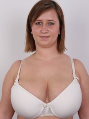 Cute british babe busty robyn teases us with her tight body and sexy curves
