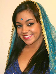 Delicious neha stripping her pink saree off showing pussy